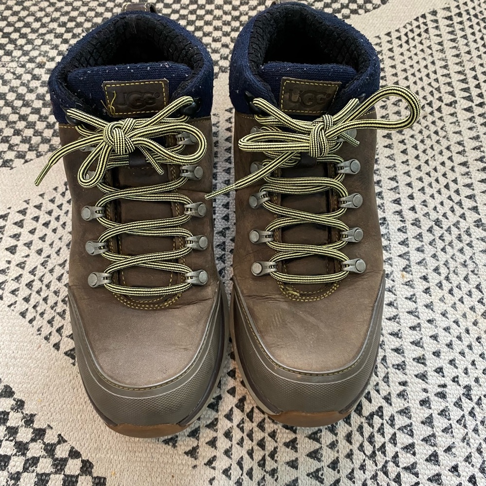 Mens Emmett model Rugged Outdoor/Hiking boots by UGG